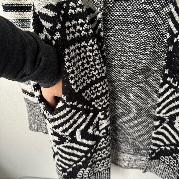 Ecotè Mix Intarsia Open-Front Cardigan - Picture 5 of 7